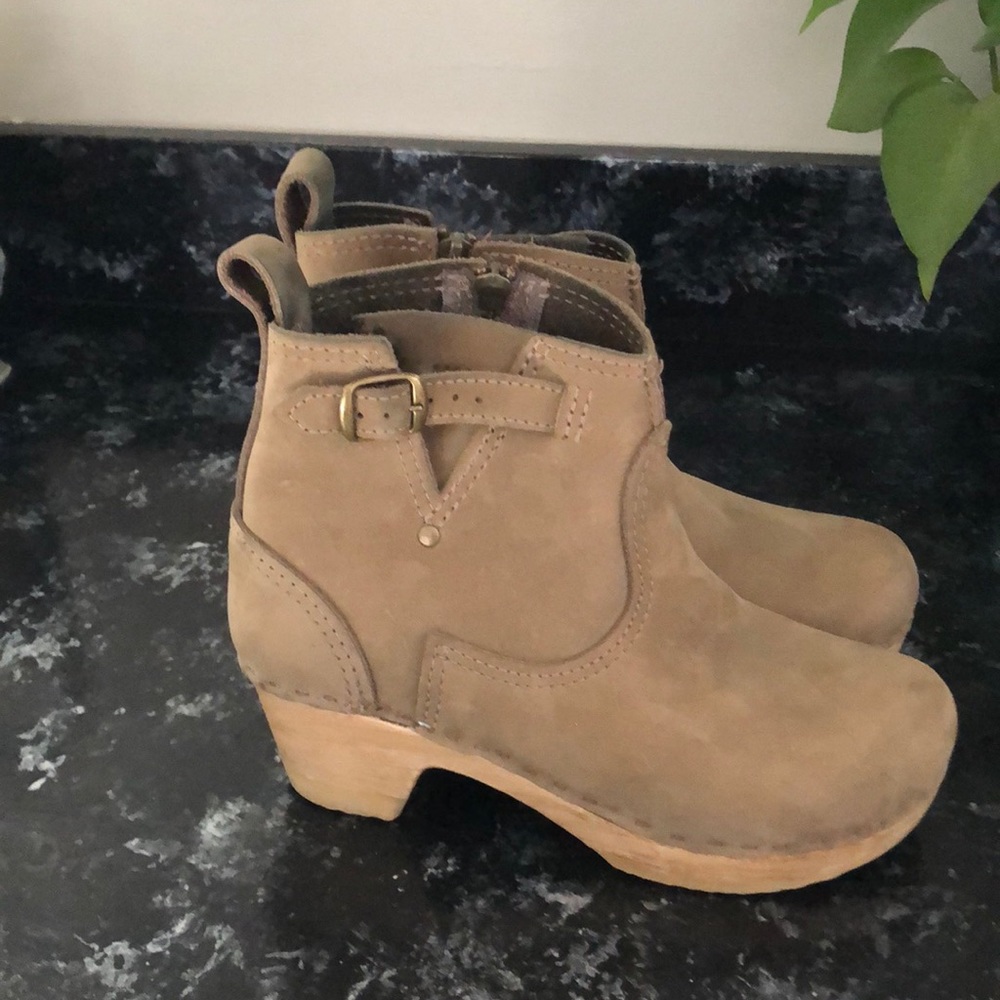 No. 6 Clog Boots